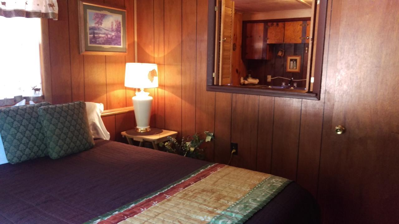 Alpine Motel Branch Exteriör bild